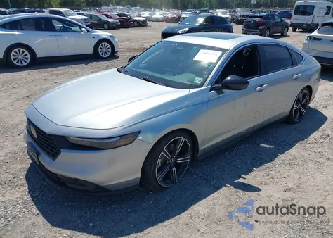 2024 Honda Accord Hybrid Sport z USA, uszkodzony, nr VIN 1HGCY2F59RA088298